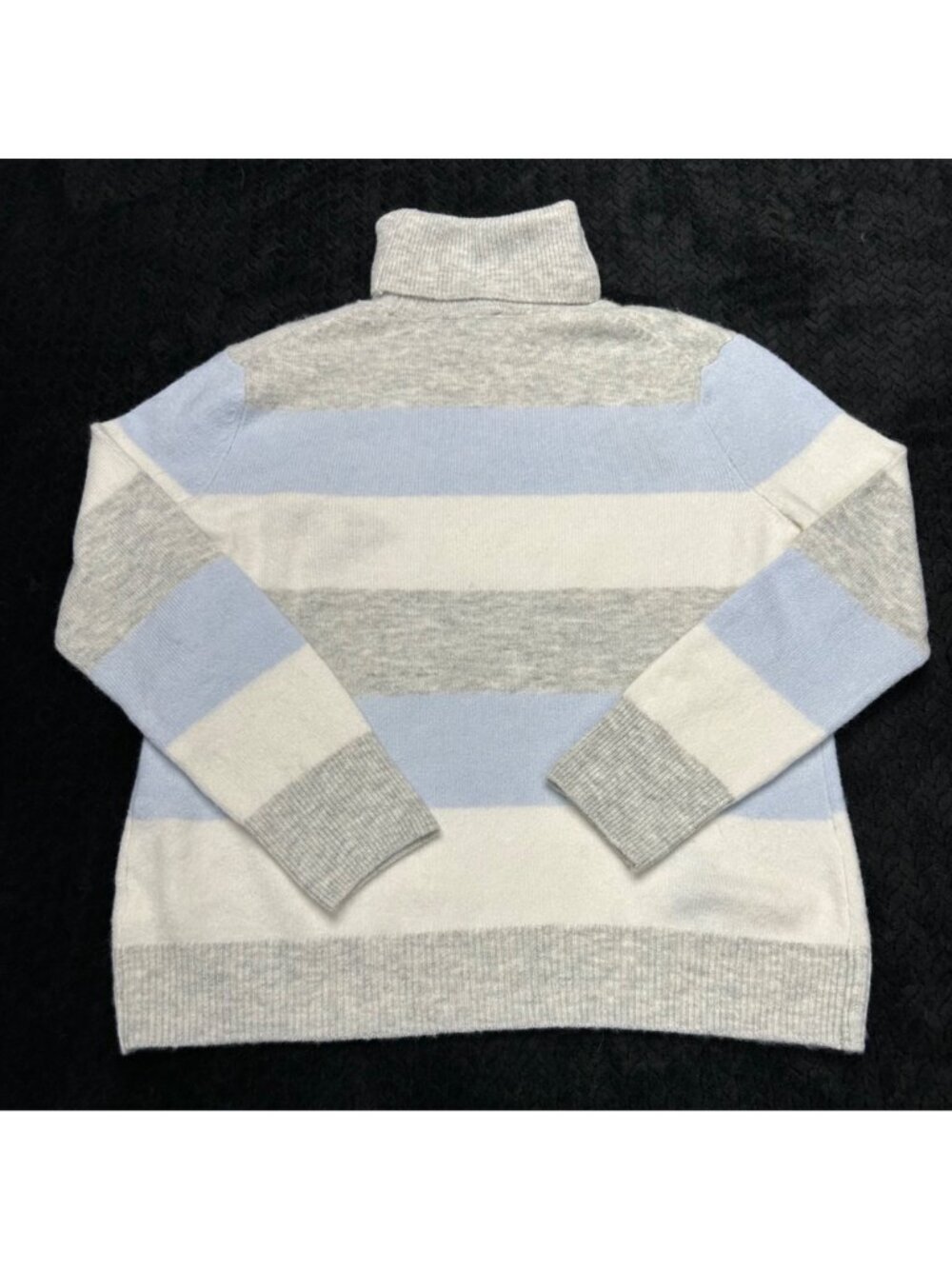 Ski Pattern Turtleneck Sweater By CeCe Medium Blue & White Striped Wool Blend - Picture 2 of 13
